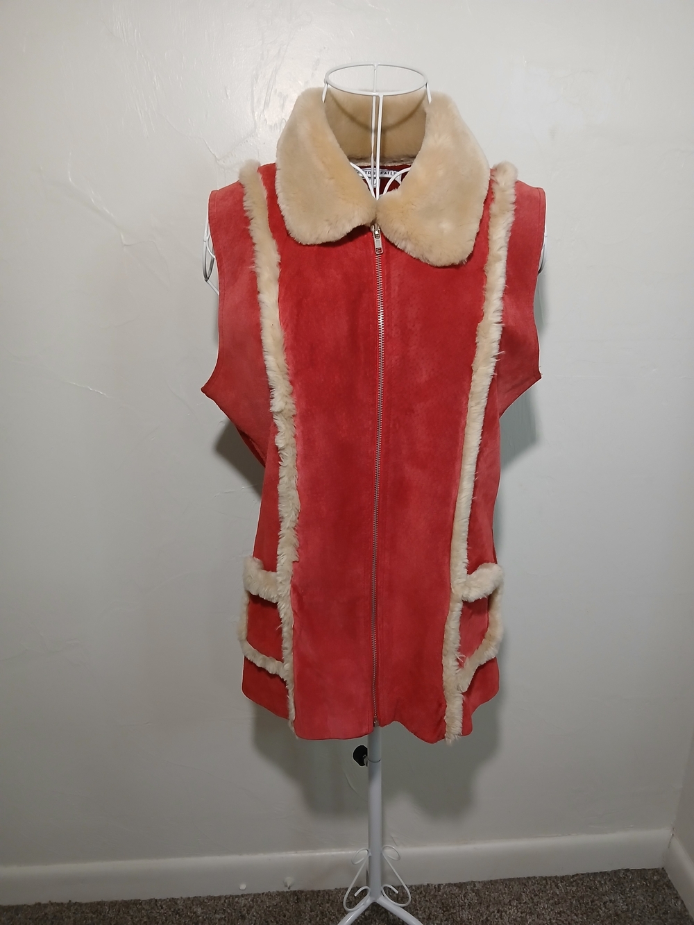 Vintage Central Falls Women's Rust Colored 100% Suede & Ribbed Knit Vest Sz. L